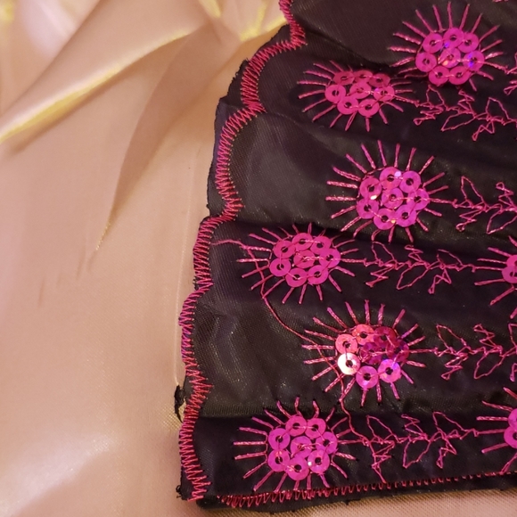 Pink & Black Sequin Embroidered Fan - Picture 2 of 4